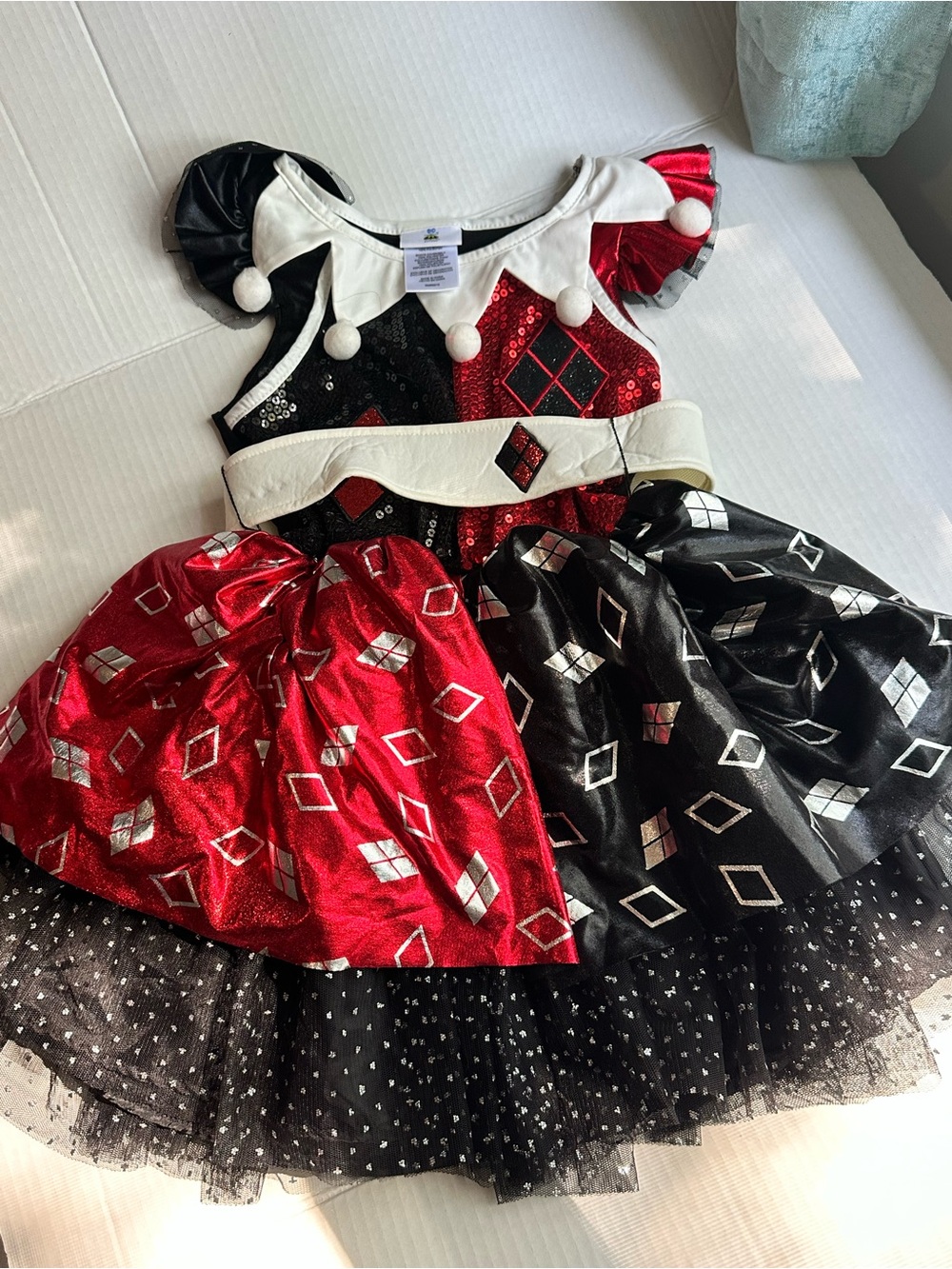DC Comics Girls Red and Black Harley Quinn Harlequin Dress Costume